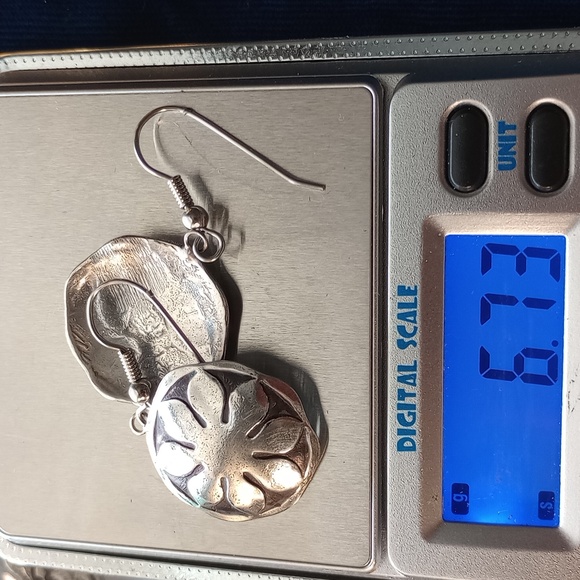 Daisy Sterling Silver Dangle Earrings - Picture 7 of 11